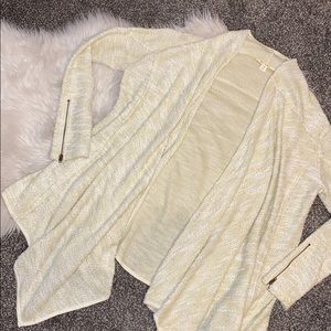 Francesca’s Wrap Cardigan